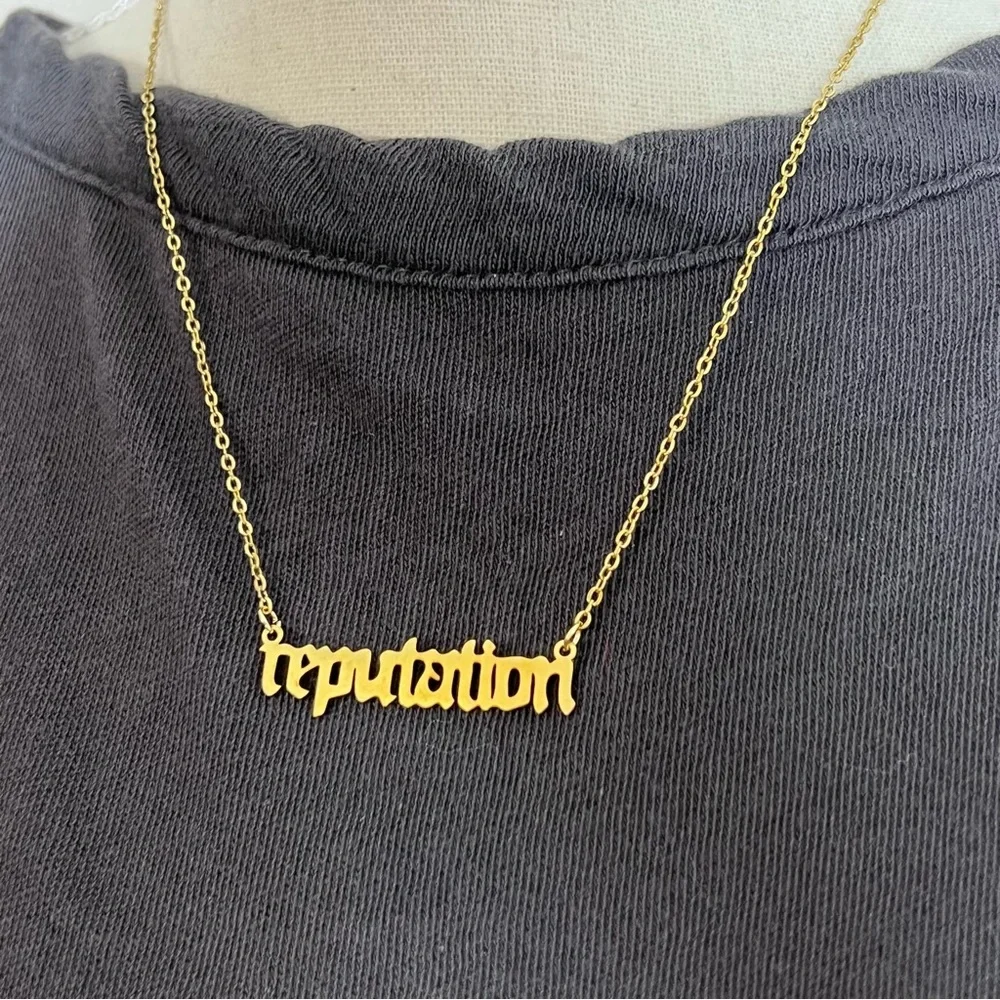 Taylor Swift Gold Plated Reputation Necklace - Picture 3 of 6